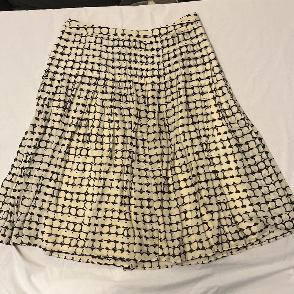 Vintage St John Collection Resort Swing Skirt Size 10 Knee Length Black Cream